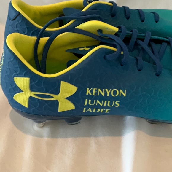 Under Armour Men’s Magnetico Soccer Cleats 10.5 NEW - Picture 4 of 7